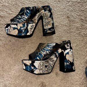 Jeffrey Campbell Blue and Cream Floral Platform Heels 7
